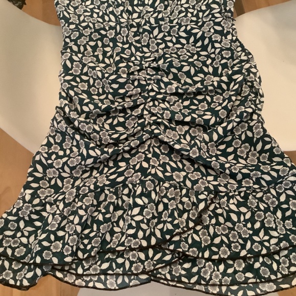 Dress Bash - Picture 5 of 11